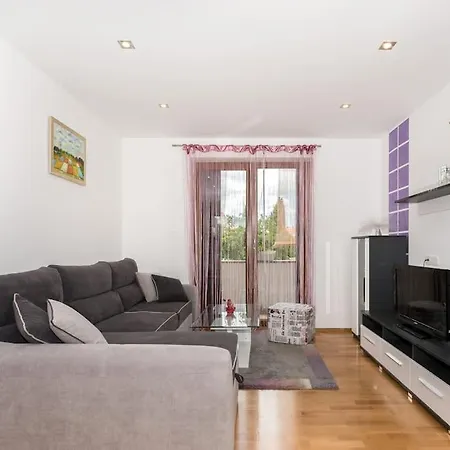 Appartamento One Bedroom Kristina